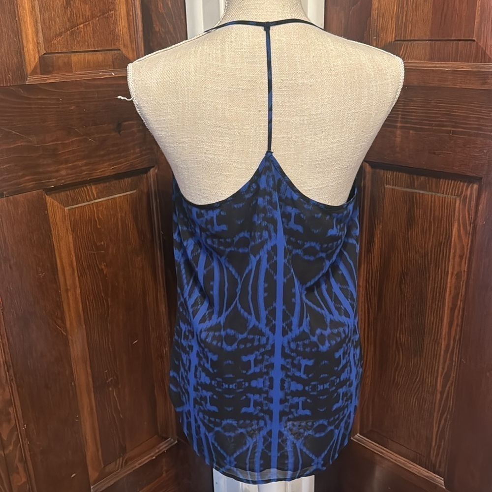 Express Razorback Cage Front Design Lightweight Blouse Size M - Picture 4 of 5